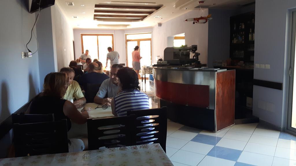 Hotel Restaurant Globi Velipojë Eksteriør bilde